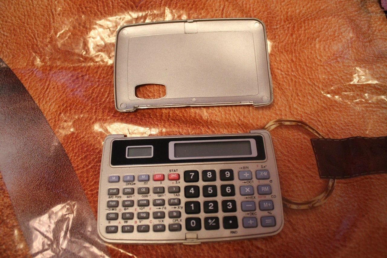 Набор из двух калькуляторов / калькулятор