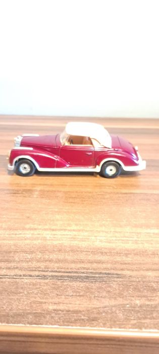 Stare CORGI Mercedes 300S