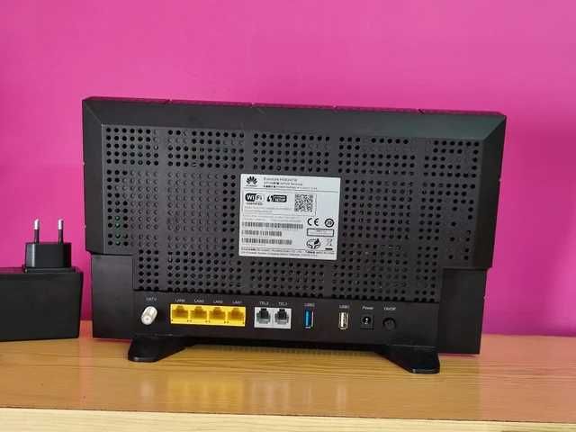 Huawei EchoLife HS8247W Wi-Fi Router
