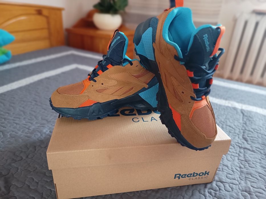 Buty Reebok aztrek 37