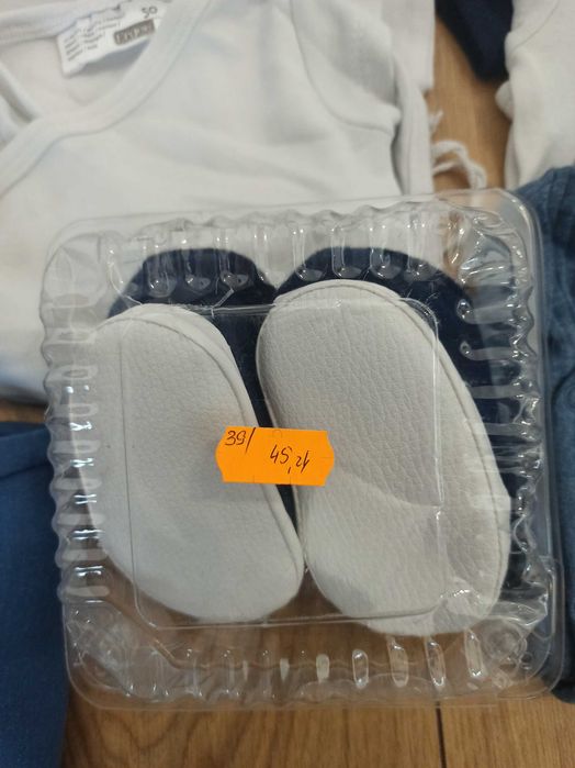 46 szt. śpioszki, body, spodnie czapki rozmiar 56