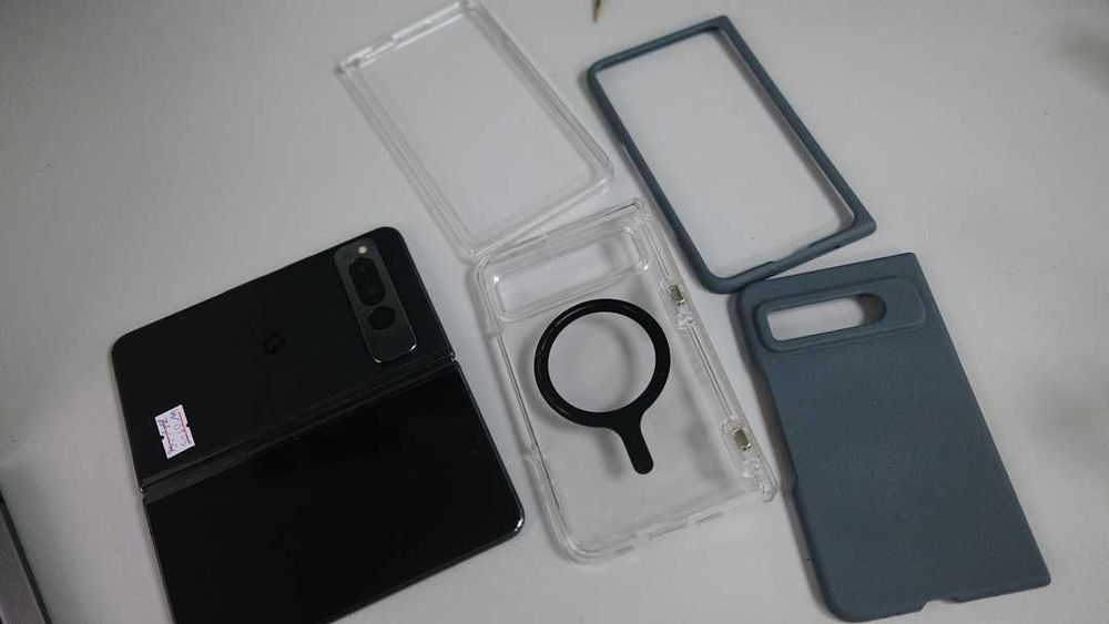 Google Pixel Fold 12/256GB Obsidian Neverlock гарний стан 2 чохла