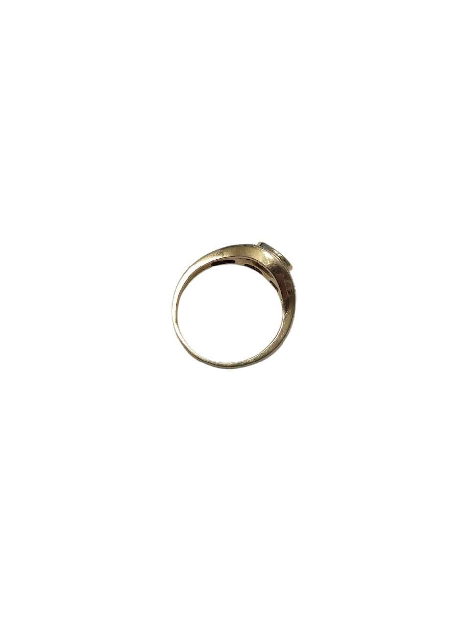 Złoty Pierścionek z Szafirem 0,7ct i Diamentami 0,24ct - 585 / 3,77g