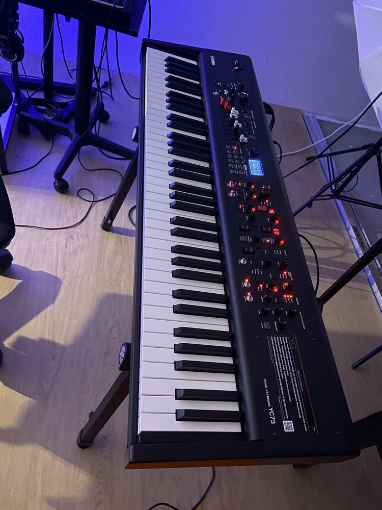 Stage piano Yamaha yc 73