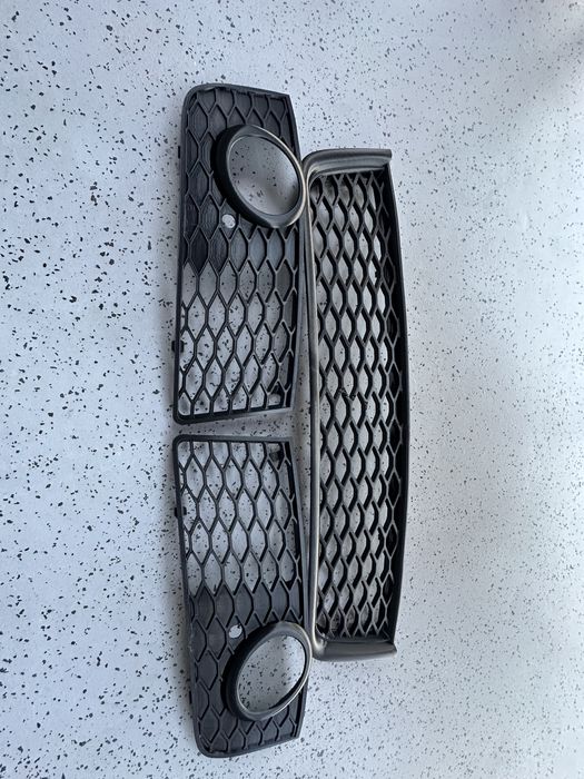 Kratka zderzaka s-line środkowa a4 b6