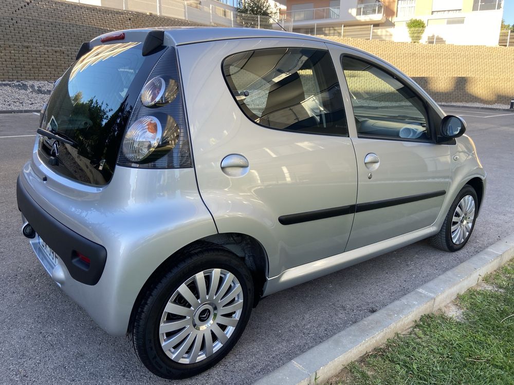 C1 • Motor Toyota de Corrente • Multimidia • 134 mil km • AC a gelar