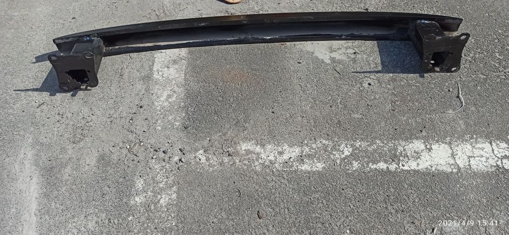 Підсилювач бампера Golf 5 універсал