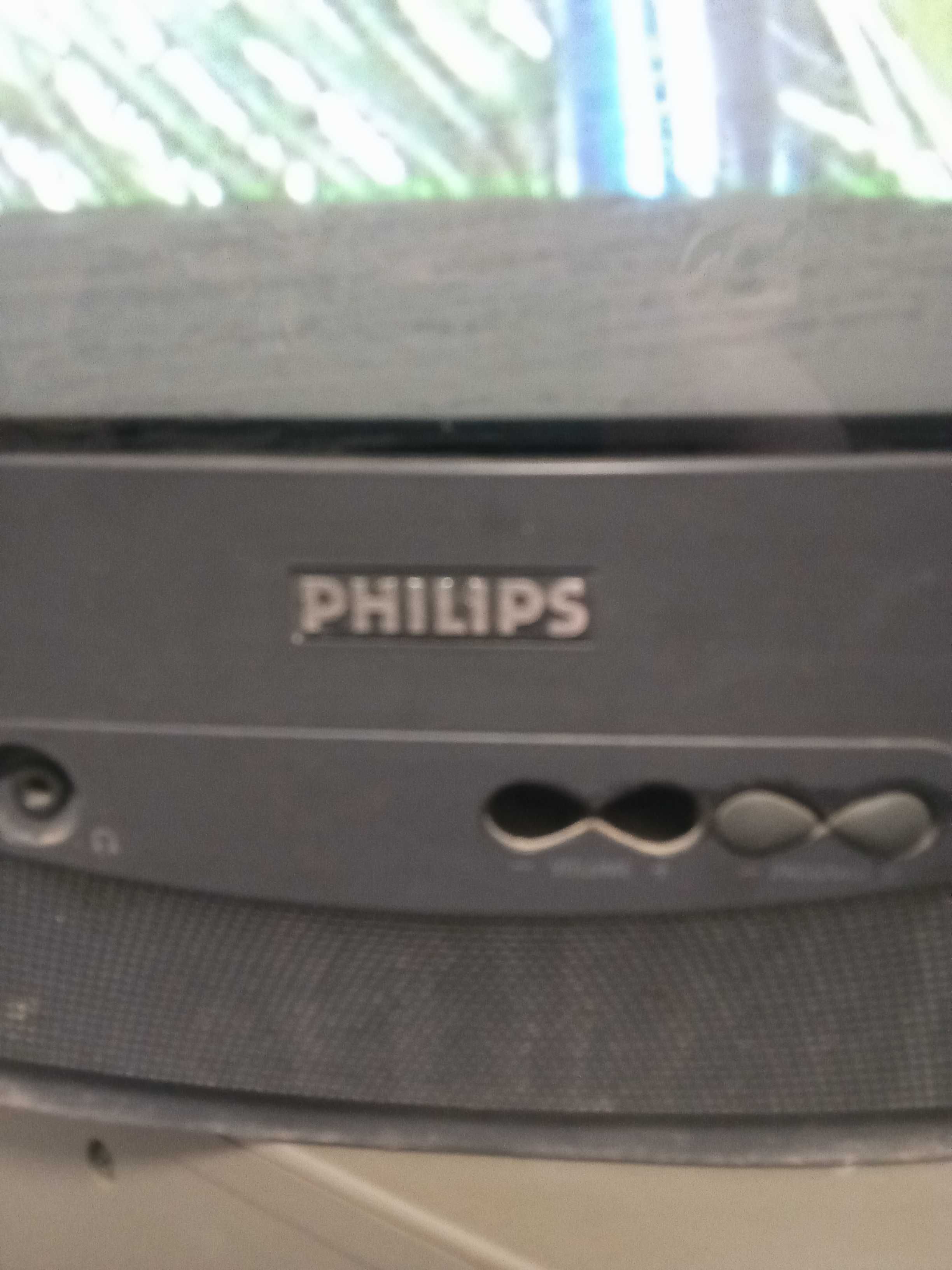Телевизор PHILIPS маленький с пультом