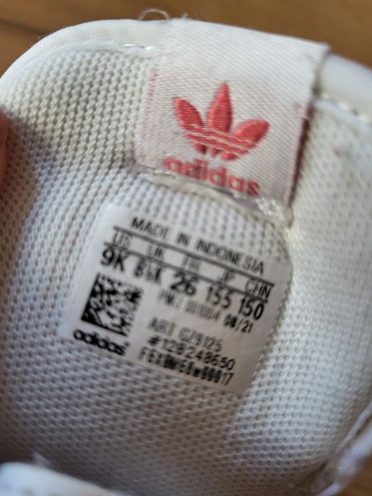 Buty adidas dla dziewczynki,  skórzane białe buty na rzepy rozmiar 26