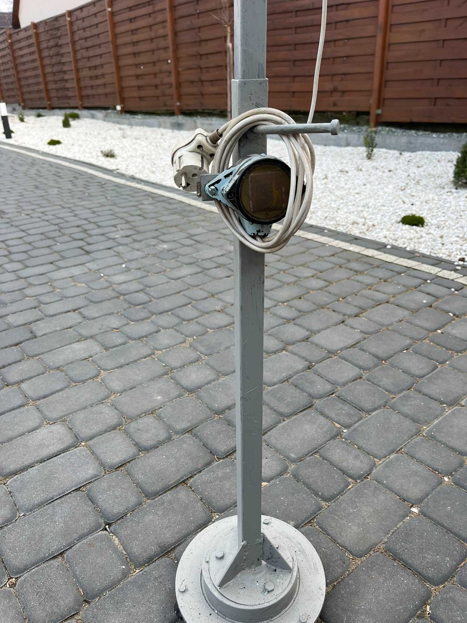 Lampa warsztatowa stojąca halogenowa