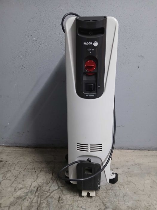 Aquecedor a óleo Fagor 1200w