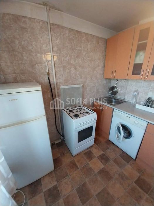 Срочно! 2к, Березняківська вул. 30а, недорого