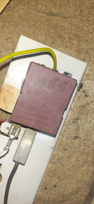 Componentes elétricos para termo-acumulador