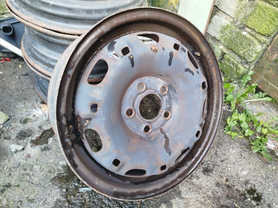 Диски металеві.           .