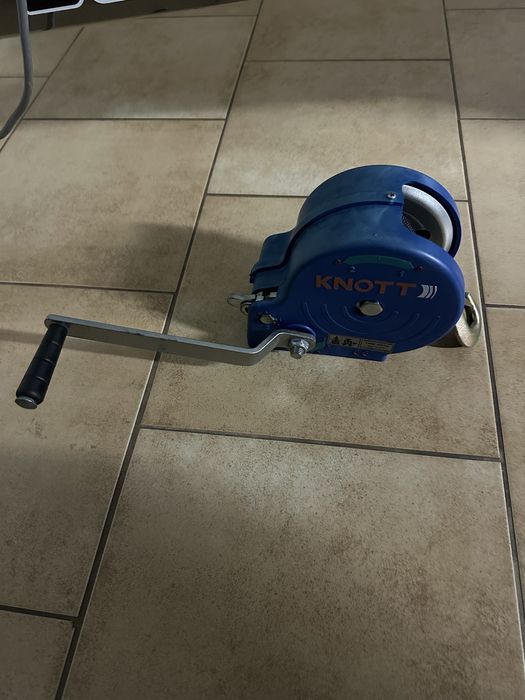 Wciągarka Przyciągarka Knott