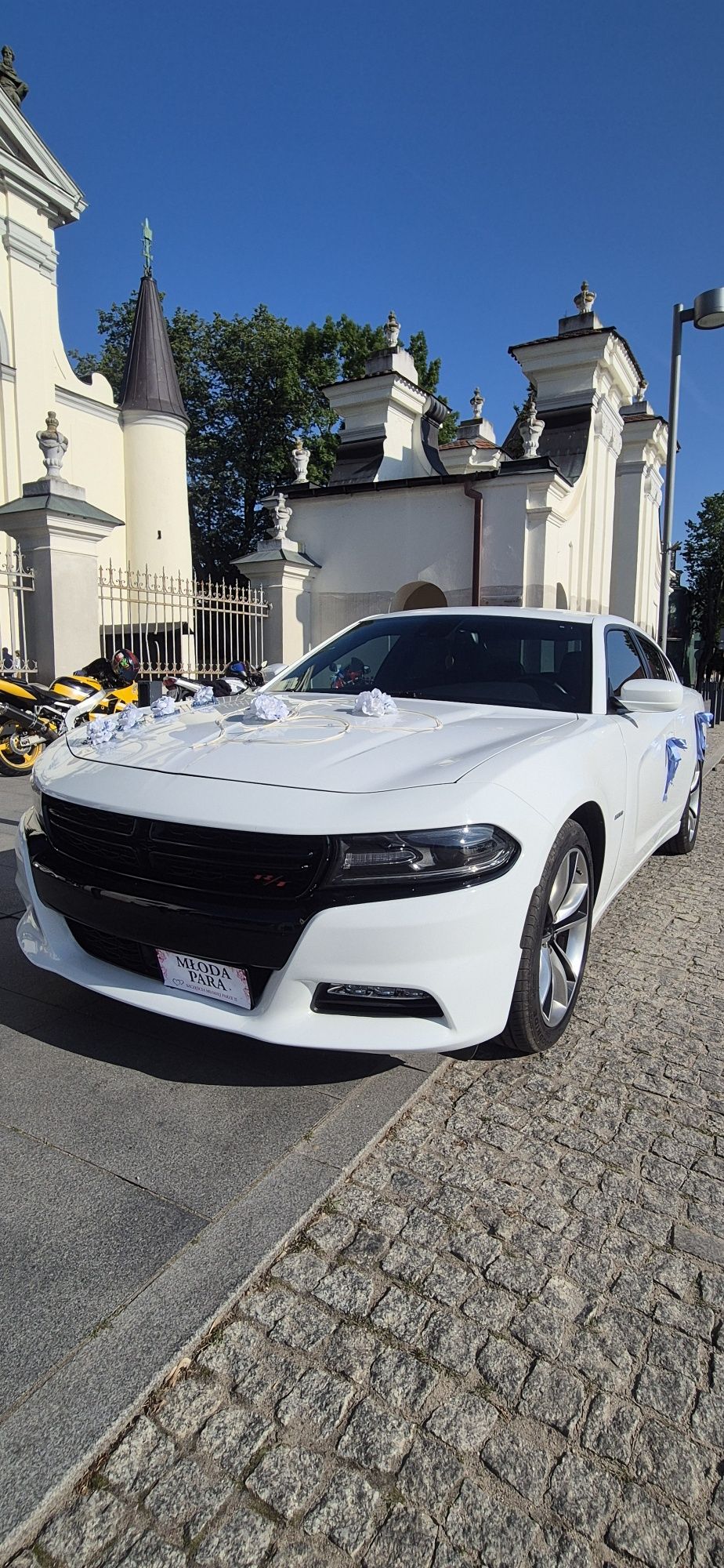 Auto do ślubu. Zawiozę do ślubu Dodge Charger v8