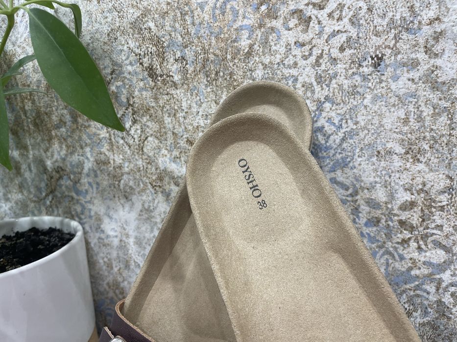 Klapki OYSHO - nowe, bez metki