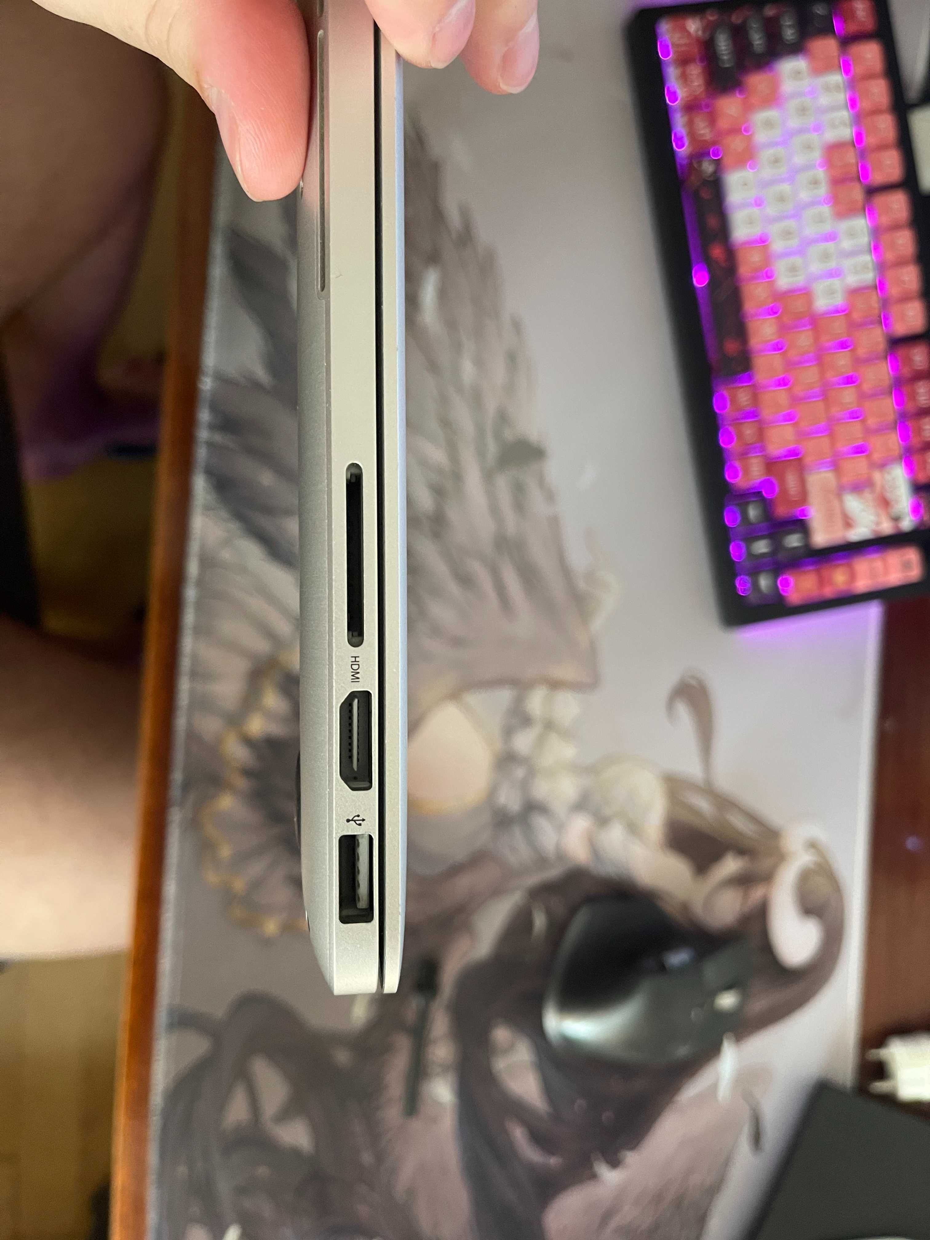Ноутбук Apple MacBook Pro 15" with Retina display (MJLQ2) 2015