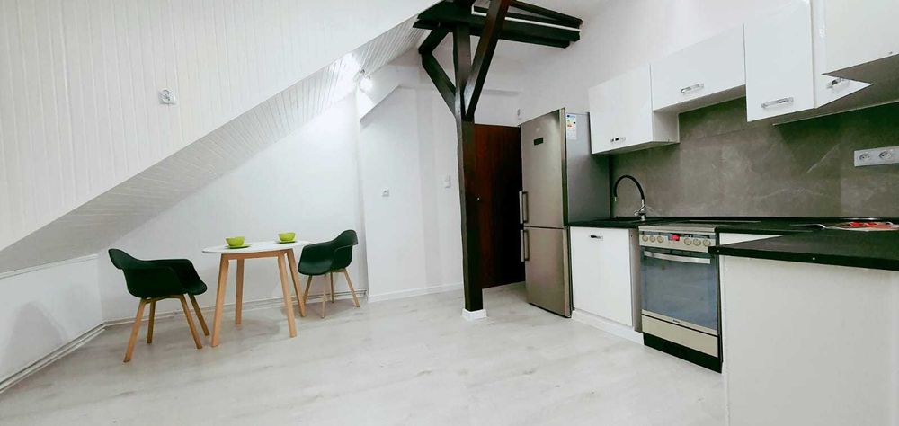 2 - Pokojowe mieszkanie w centrum Kielc