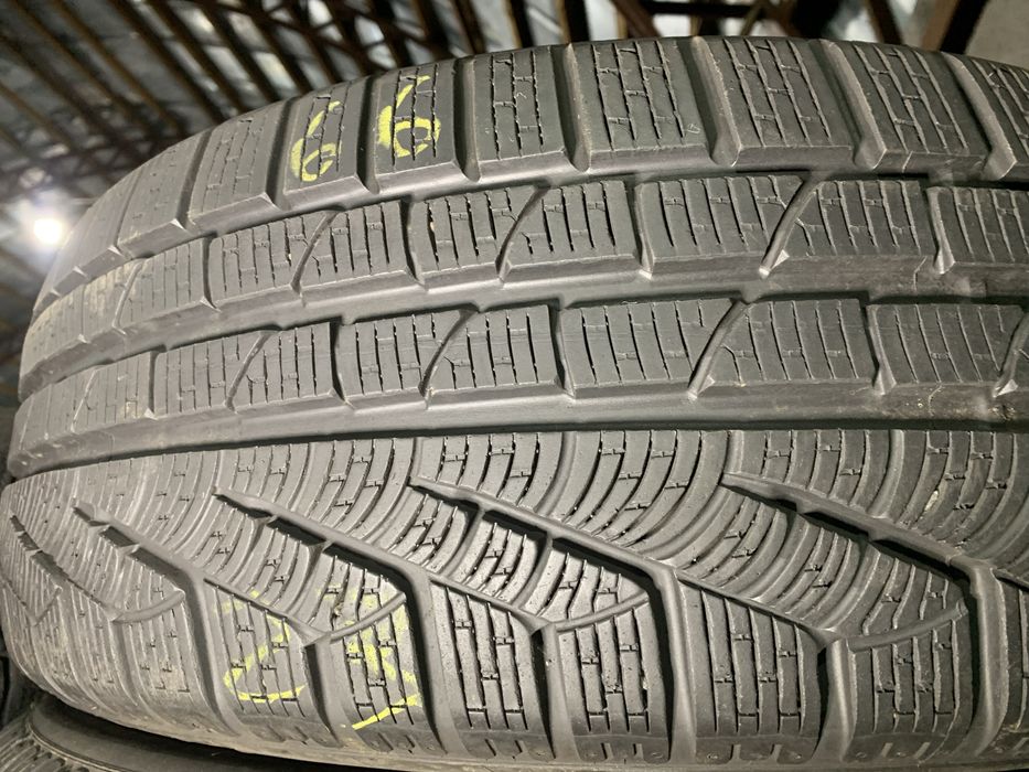 Шини б/у зима 225/55 R17  Pirelli Winter Sottozero 2