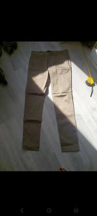 Spodnie męskie S 30 Reserved slim fit beżowe metka
