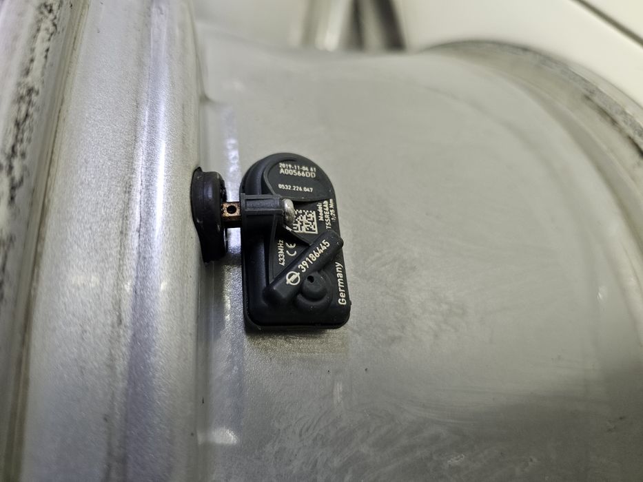 Alufelgi 17 5x115+czujnikOpel Astra J K GTC 1.6 Turbo Zafira C Insigni