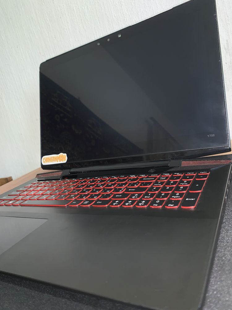 Ноутбук Lenovo Y700 15-ISK