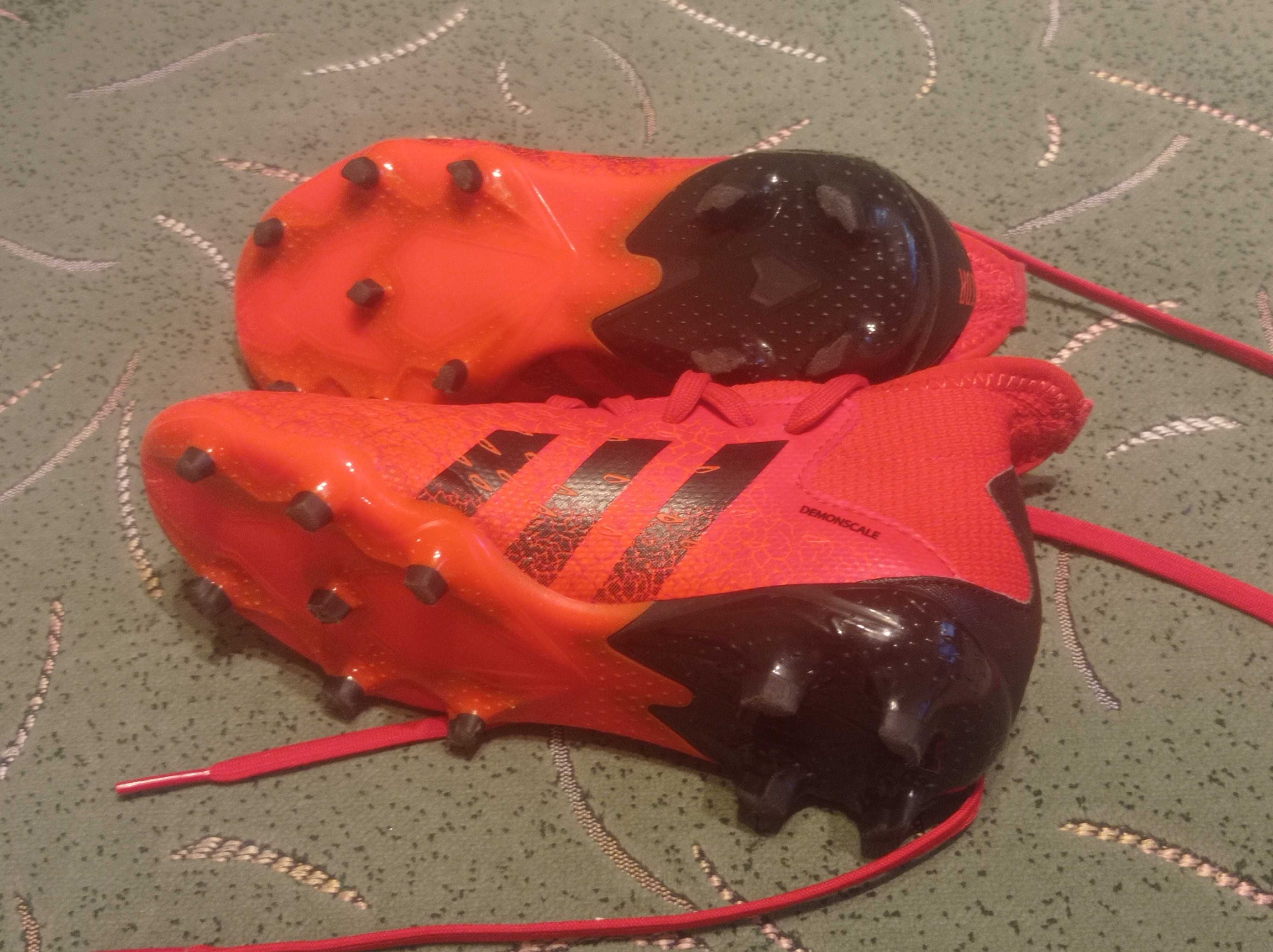 Копочки Adidas Predator (оригинал) фирменные размер-30 стелька-18см