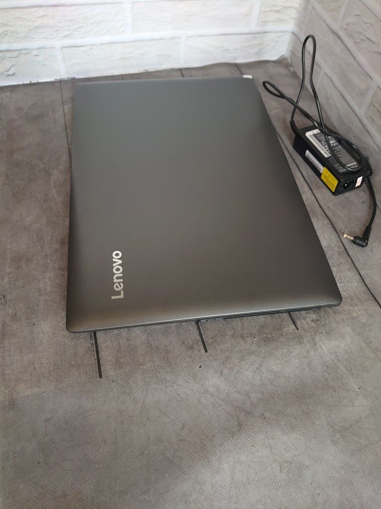 Сучасний продуктивний Lenovo v320 17.3/i5-7200/8gb/ssd64+320/wot,gta5