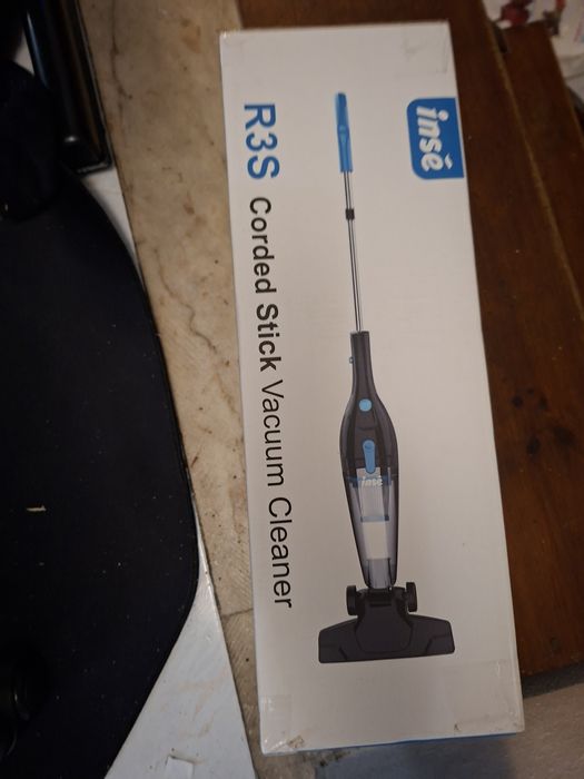 Aspirador vertical compacto Novo