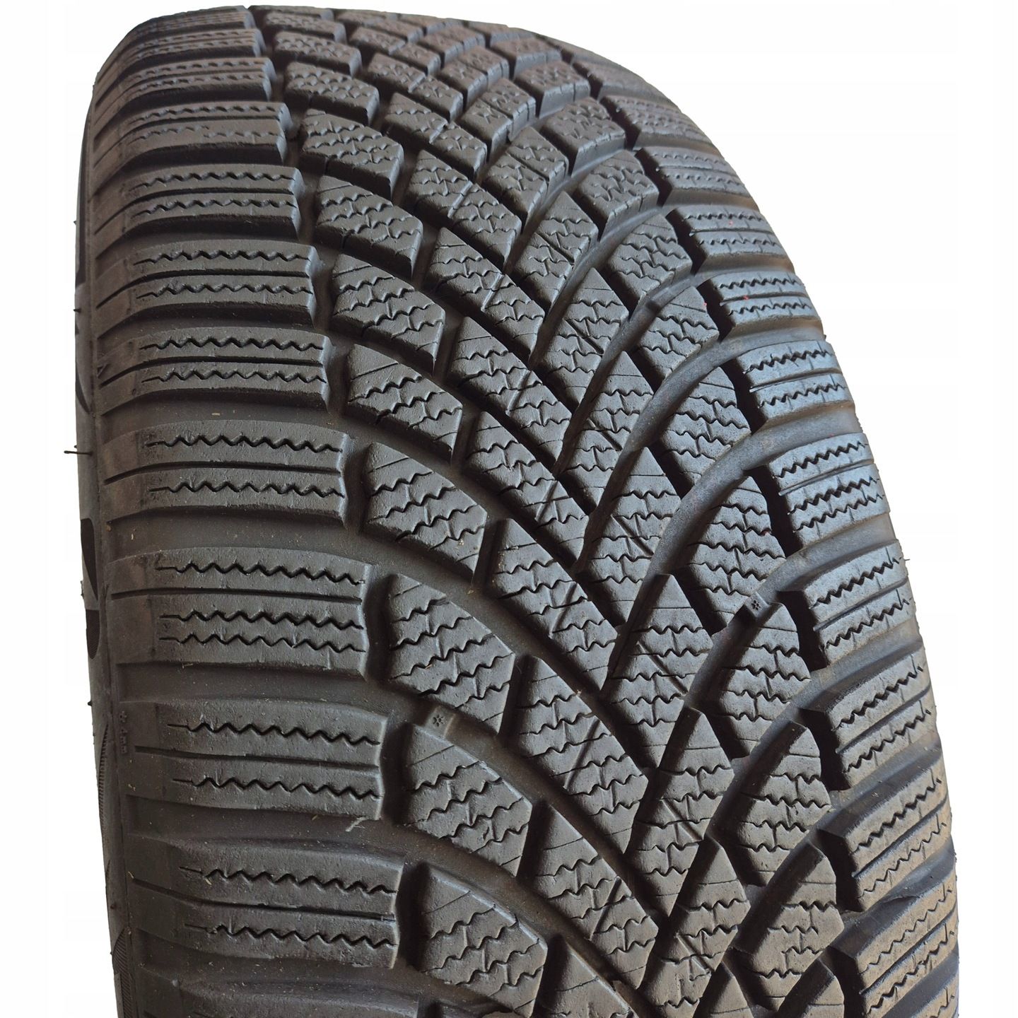 Bridgestone blizzak LM005 235/55 R19 101T 8mm 2022