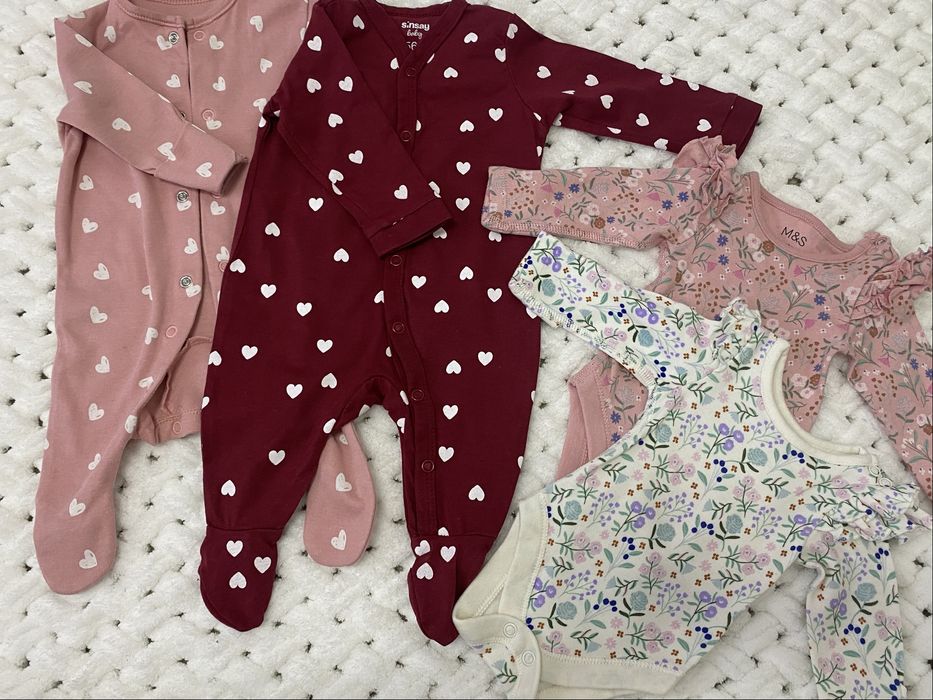 Продам нові речі для новонародженої дівчинки