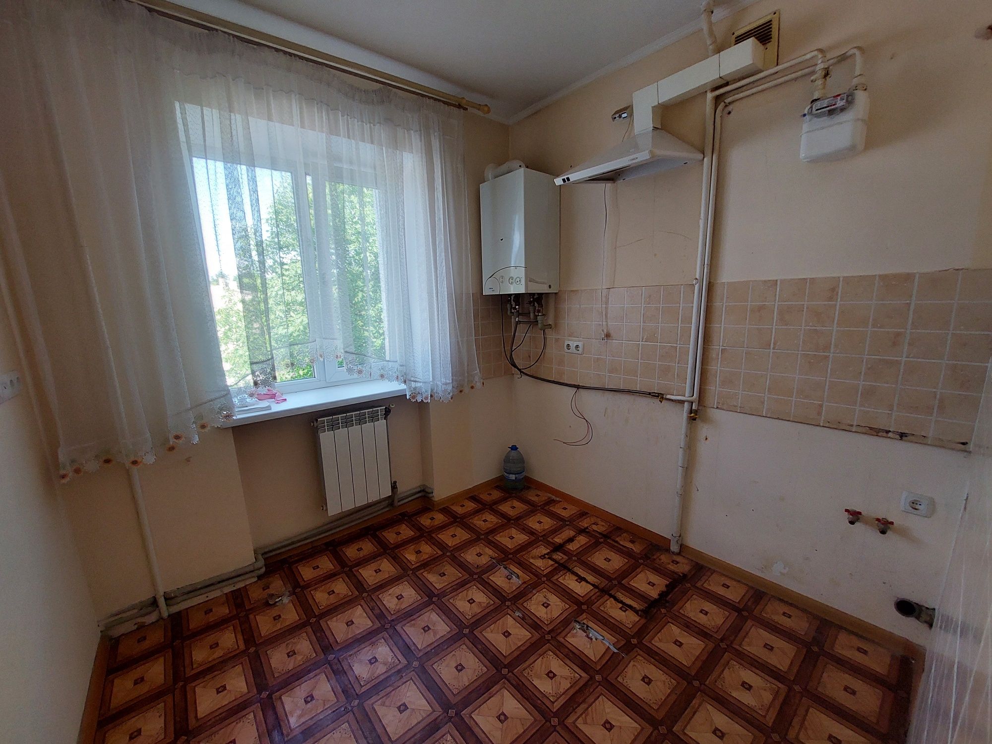 Продаж 2 кімн квартири 43,7м2 пл. Франка м. Борислав