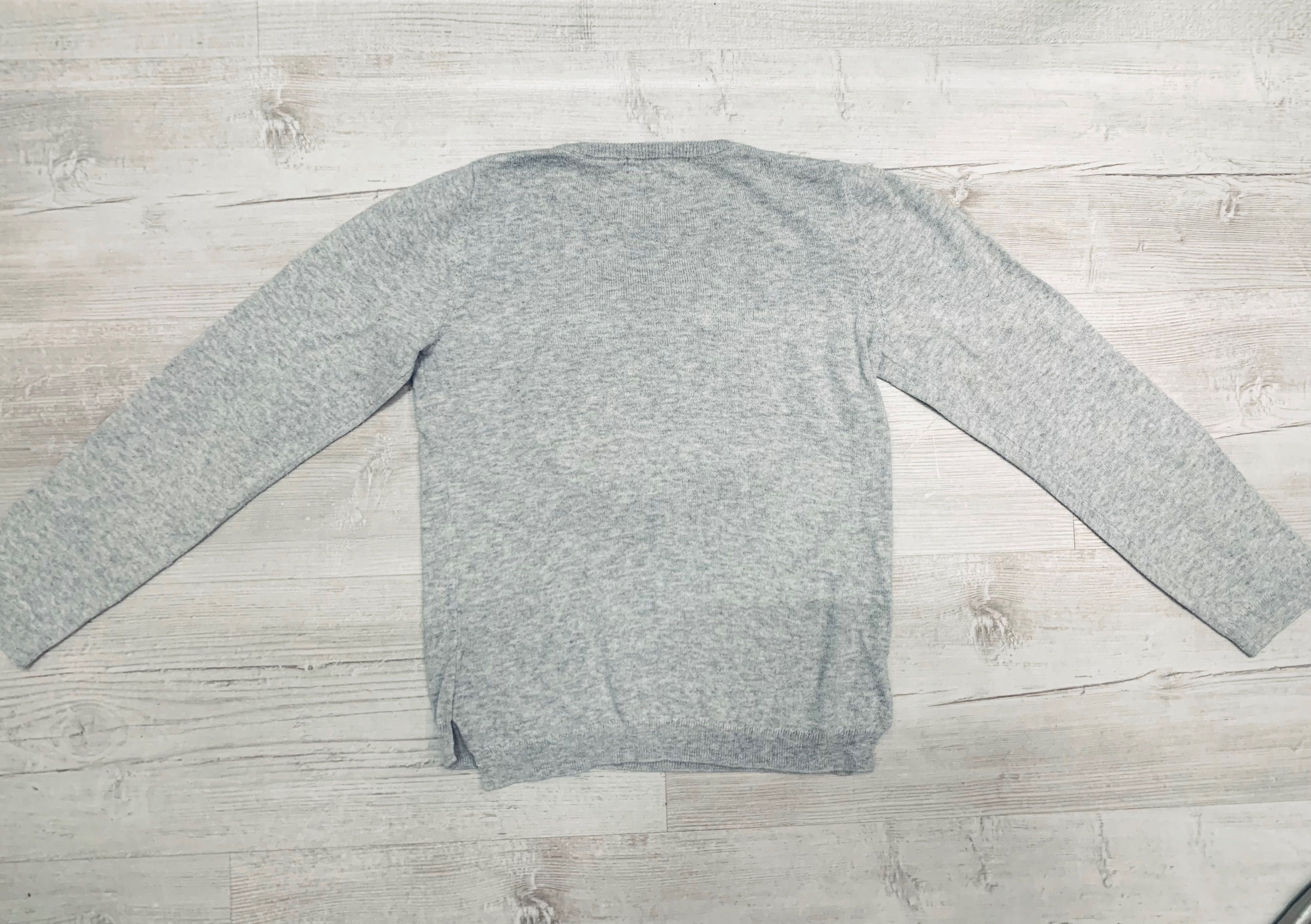 H&M r. 122 / 128 sweter sweterek szary z włochatym stworkiem