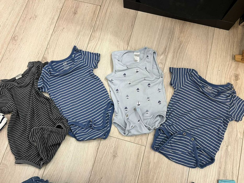 Zestaw 4 sztuk boby H&M rozmiary 74-80-86