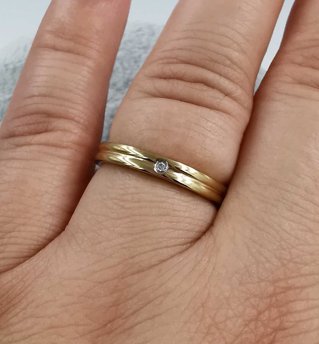 Pierścionek obrączka złota stal chirurgiczna średnica 17 mm