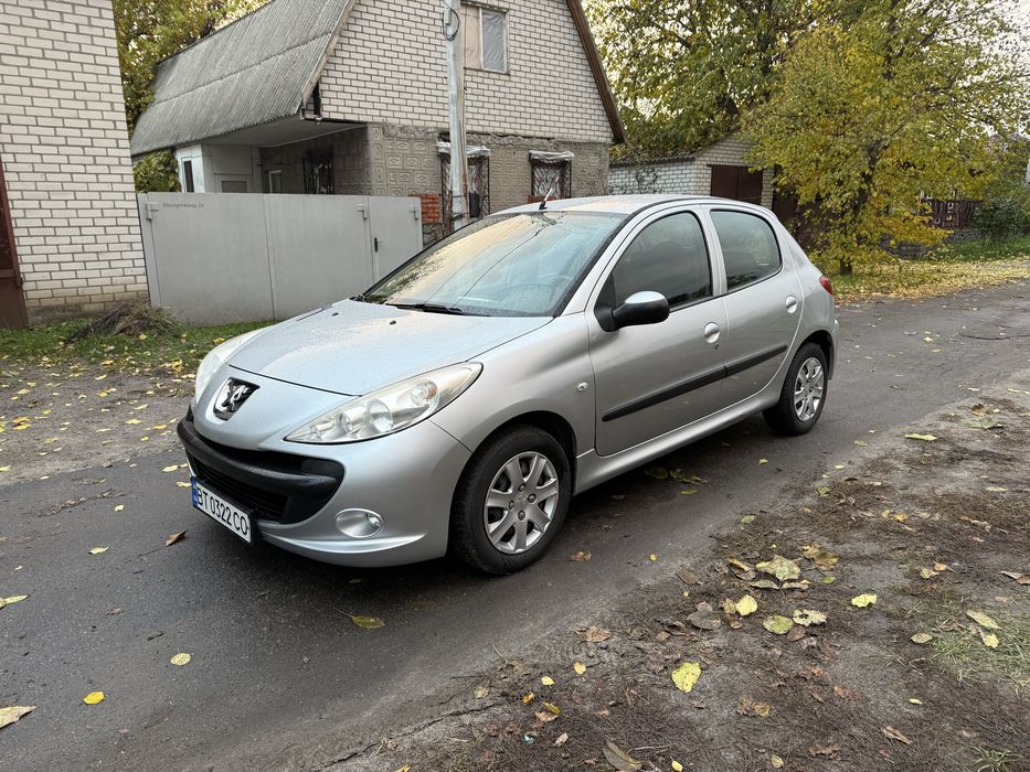 Пежо 206+ 2009 рік
