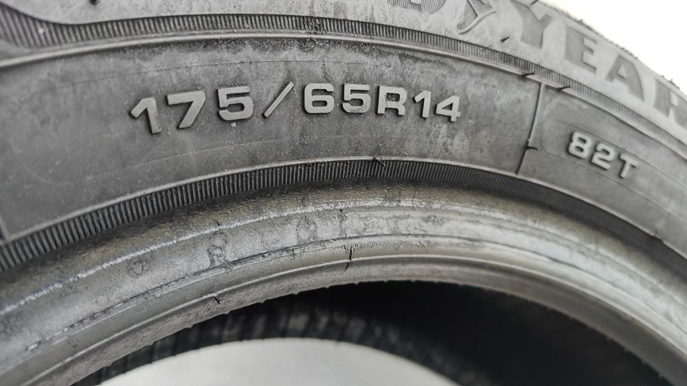 Opony Zimowe 175/65/14 Goodyear 2szt 6,5mm 2020r