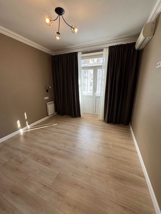 продам 2 кім  Поділ   вул.Верхній Вал 44