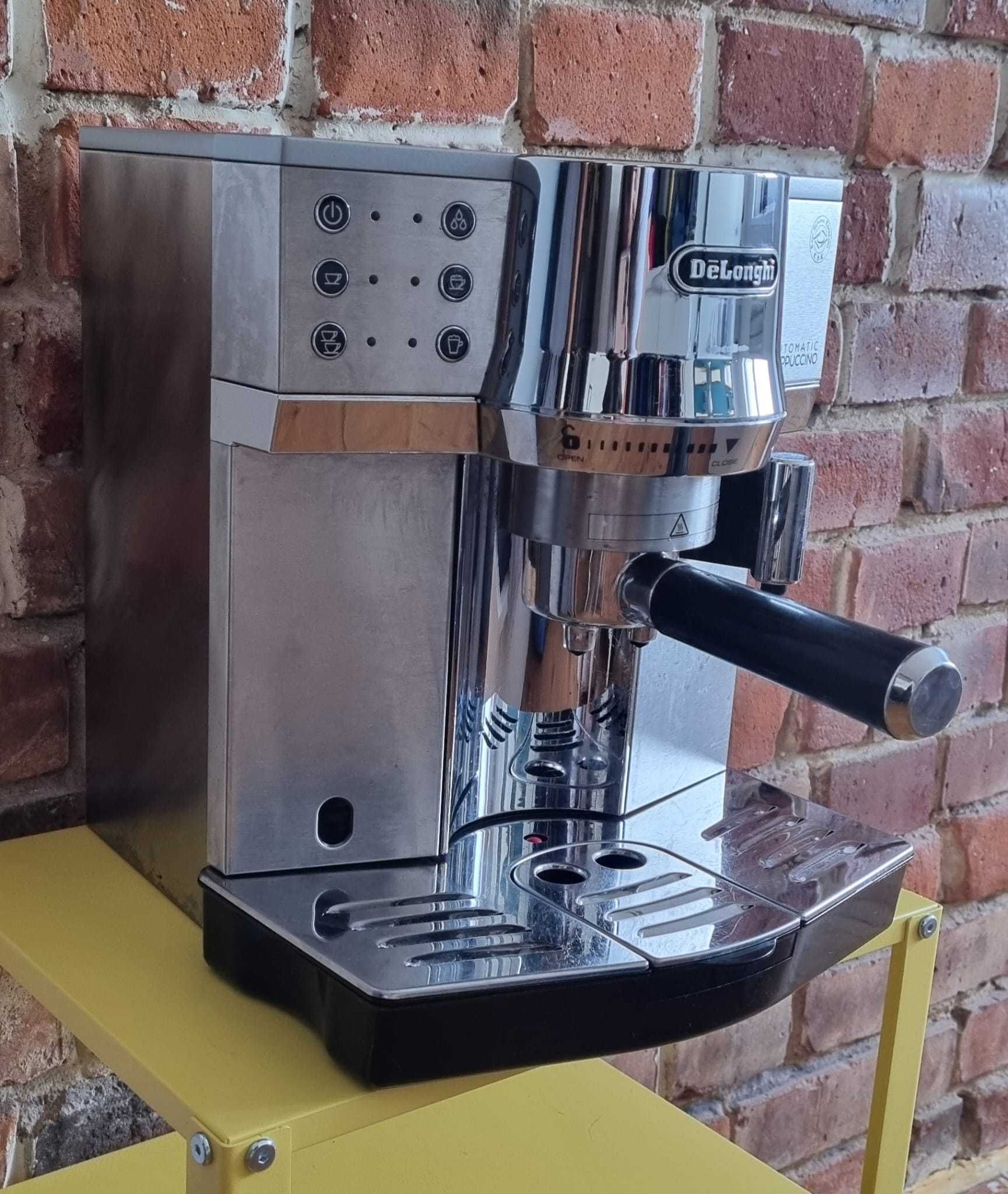Ekspres kolbowy DeLonghi automatic cappuccino EC 850.M