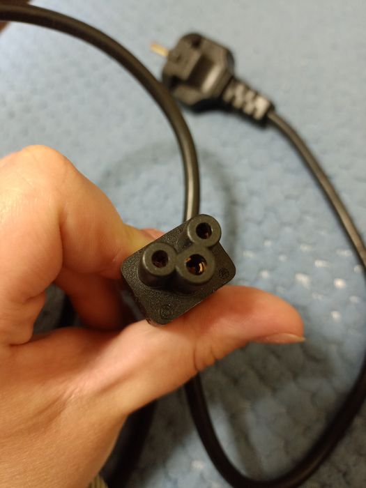 Блок живлення для ноутбука MERLION