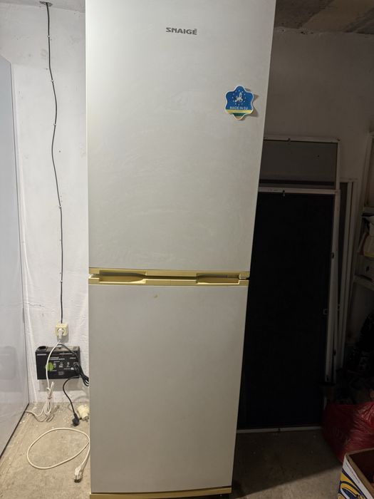 Продам холодильник