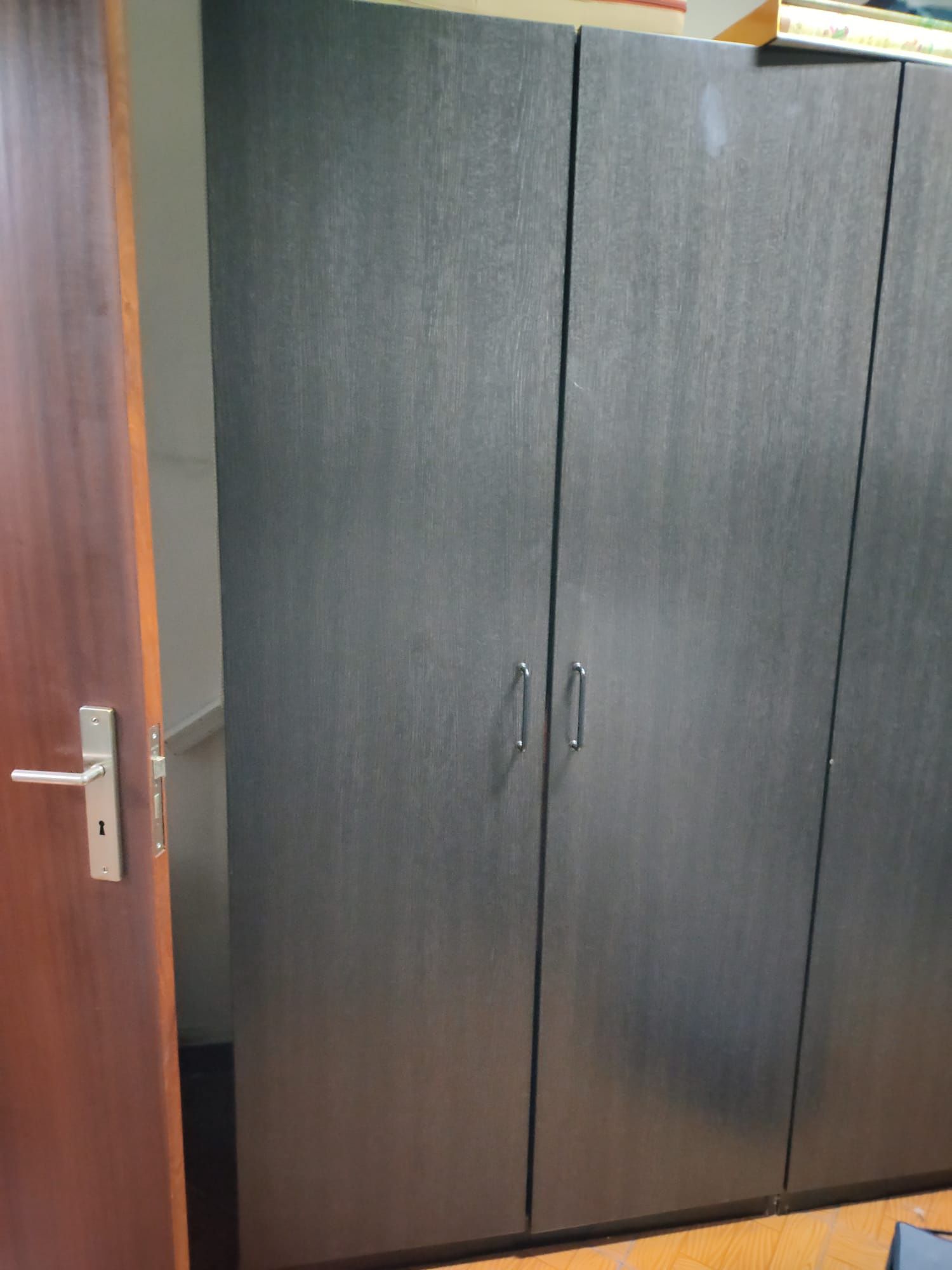 Guarda -roupa...