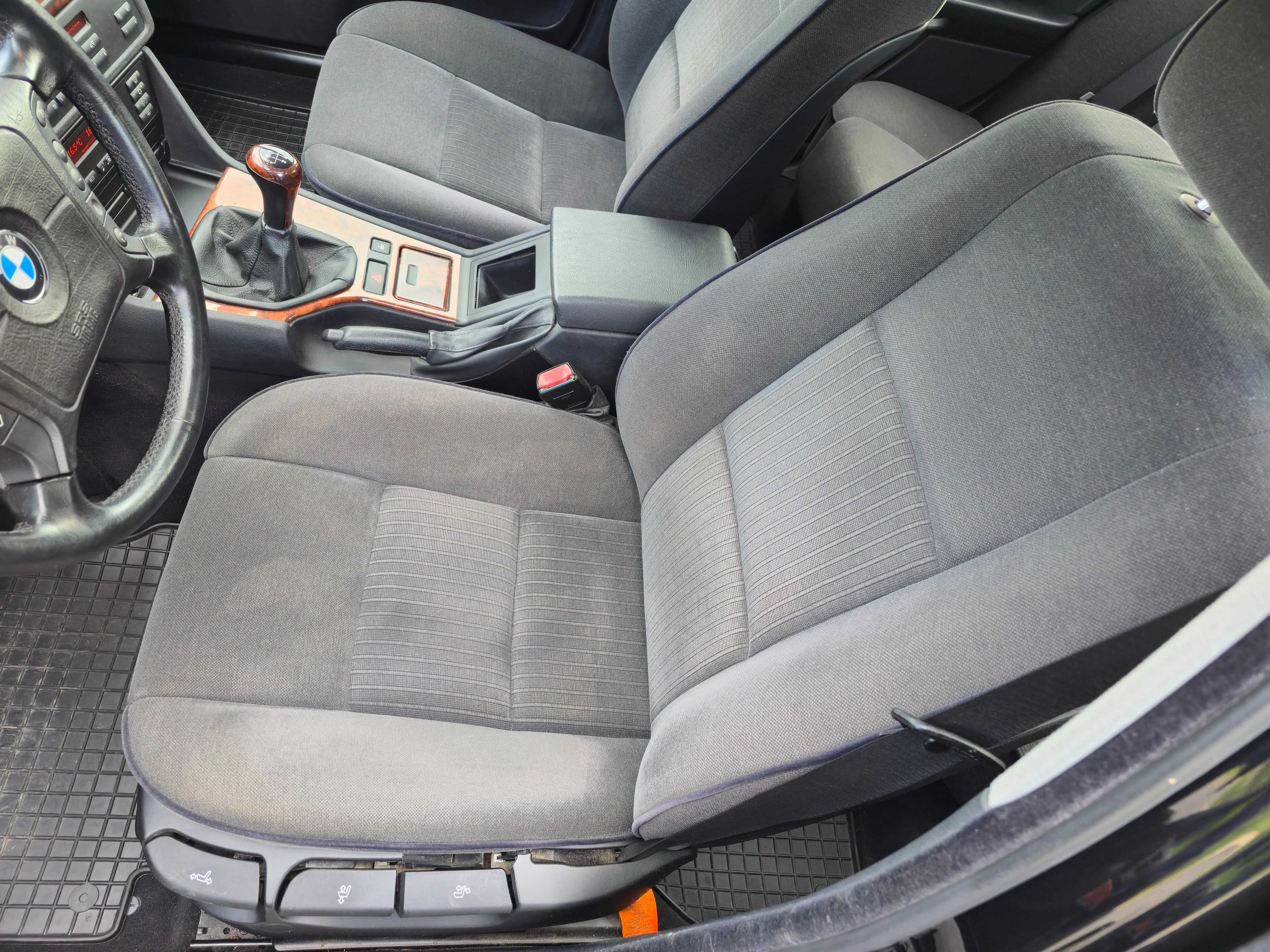 BMW Seria 5 523i