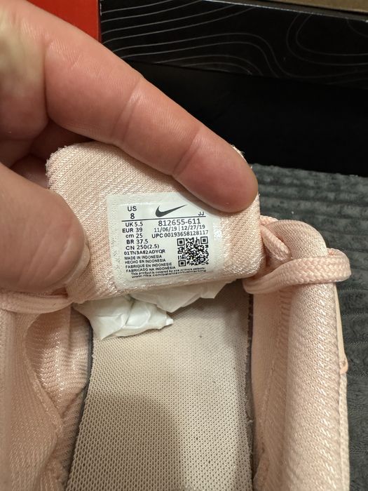 Жіночі кросівки Nike Wmns Tanjun 39(25см) оригінал