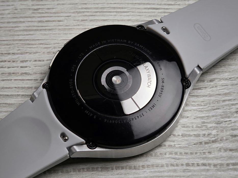 Смарт-годинник Samsung Galaxy Watch4 Classic 46mm LTE Silver (SM-R895)