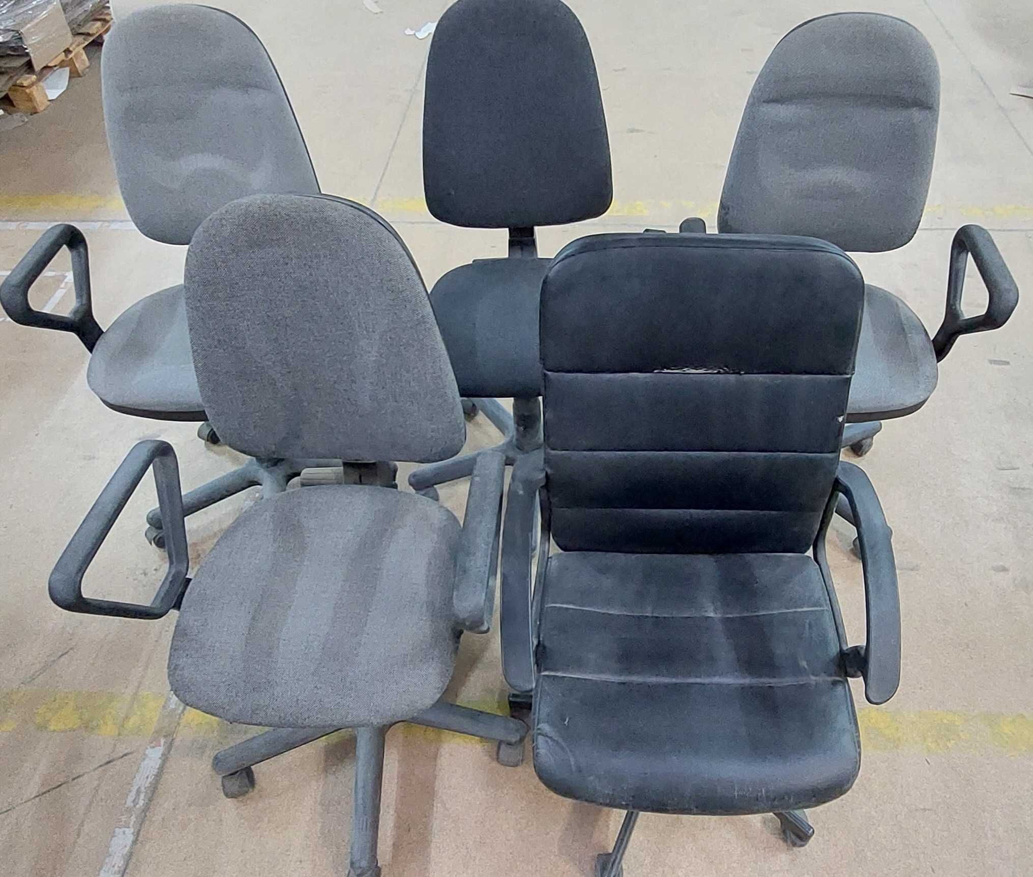 Krzesła konferencyjne  biurowe do pomieszczeń socjalnych