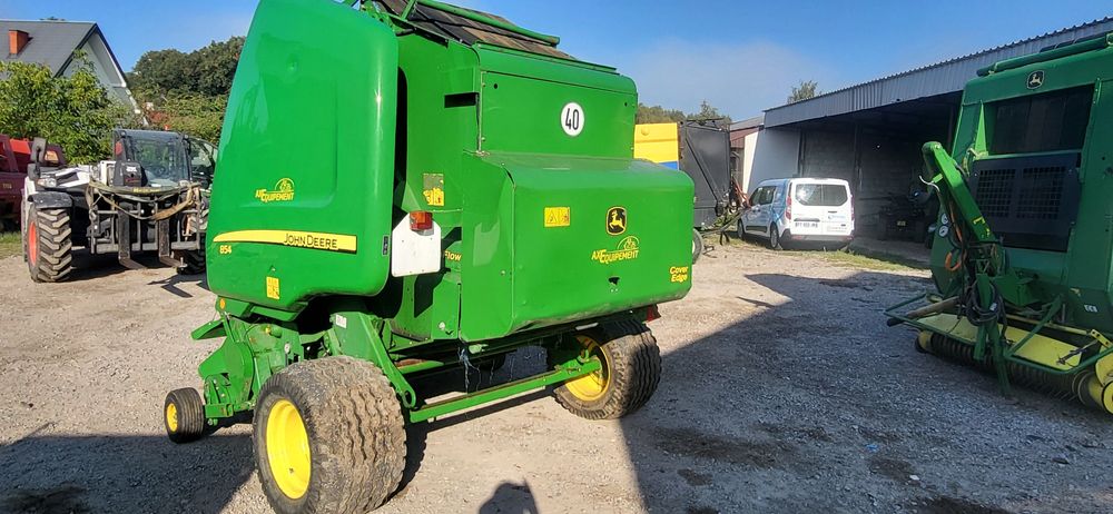 Prasa rolująca John Deere 854 pasowa nie claas