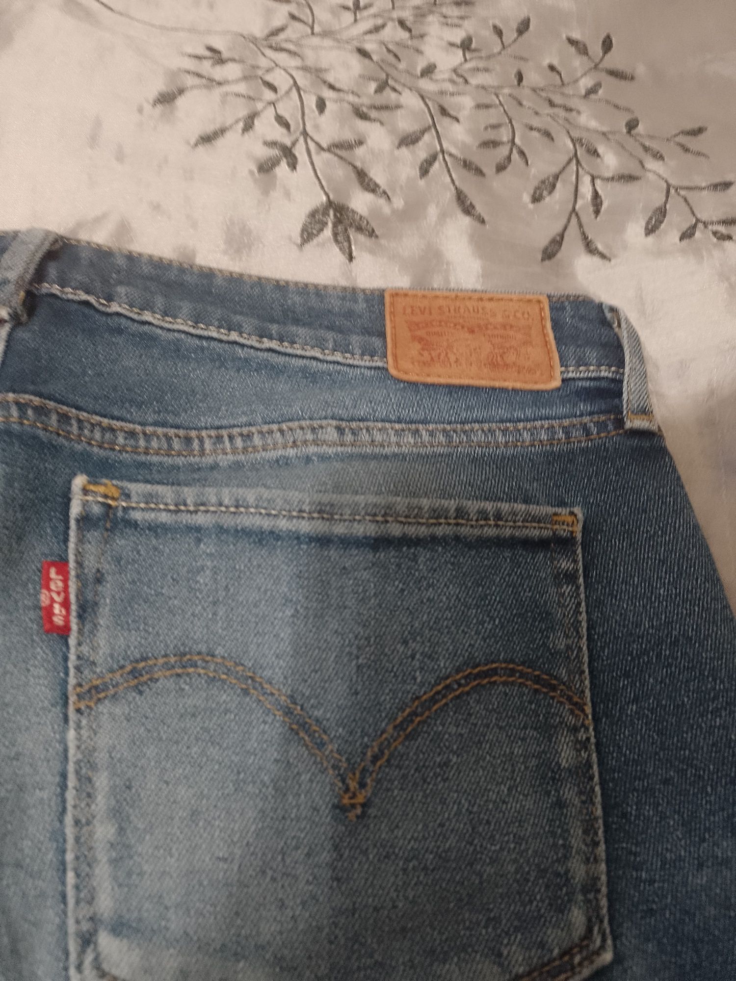 Dżinsy Levi's model 714 W30 L 30