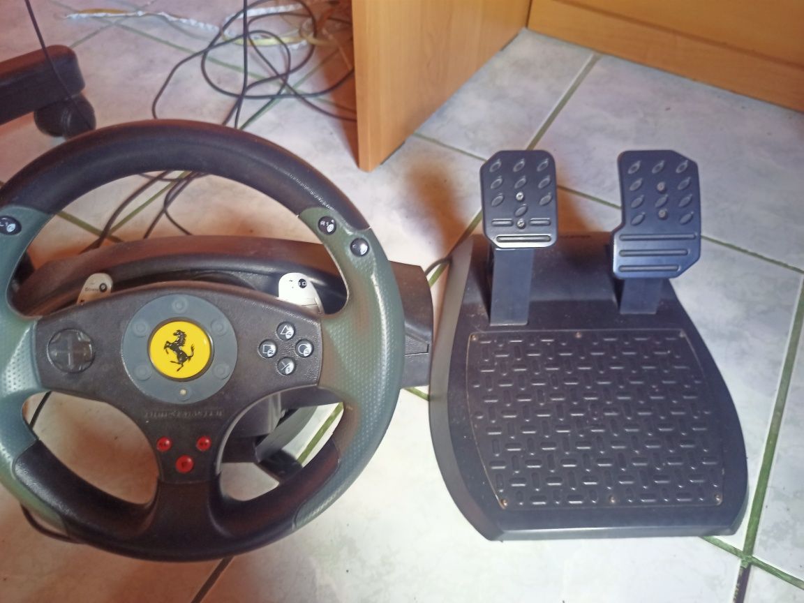 Kierownica thrustmaster ferrari GT 2 in 1 do komputera